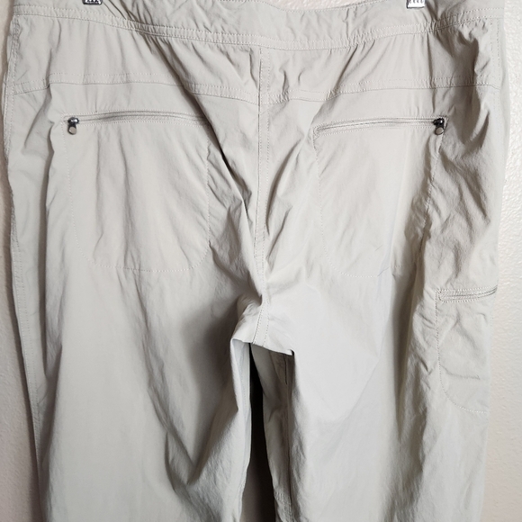 LL Bean Womens |18| Khaki Water-Repellent Midrise Straight Leg Trail Hiking Pant - Picture 6 of 10